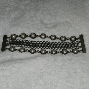 Elegant Black and Silver Bracelet